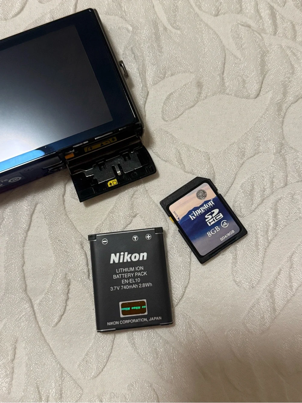 Nikon Coolpix S60 10MP Digital Camera 5X VR Zoom Crimson Red + Battery + 8GB SD